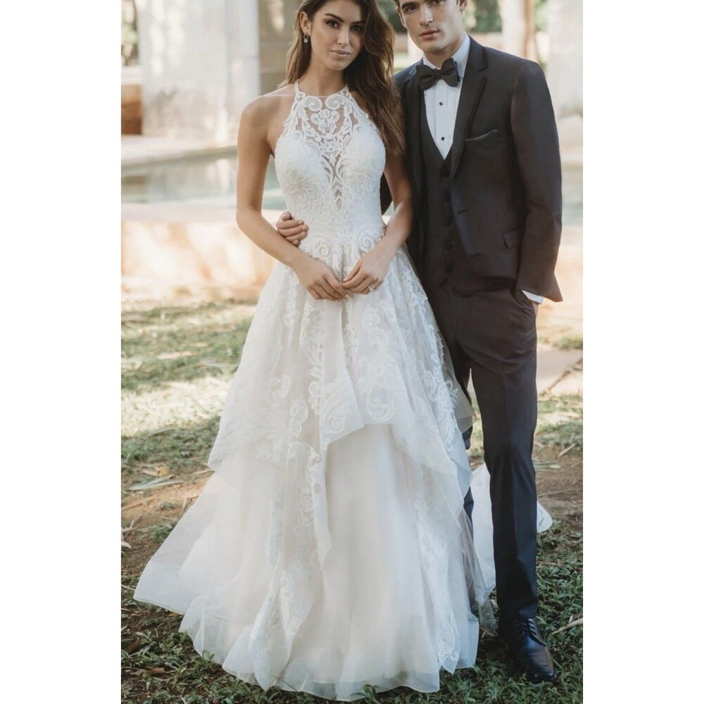 Allure Bridal High Neck A-Line 9652 Wedding Dress Size 12, 30โ Waist, 35โ Bust